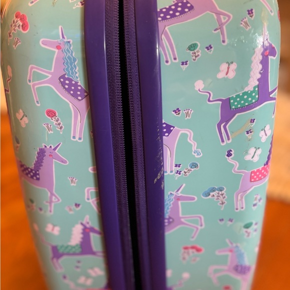 Pottery Barn Mckenzie Hard-Sided Spinner Luggage (Small) - Picture 10 of 15